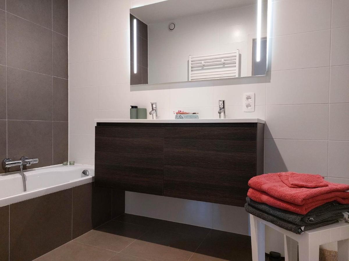 Duplex Villa Capricia Appartement Met Zwembad Nieuwpoort Jachthaven Eksteriør billede