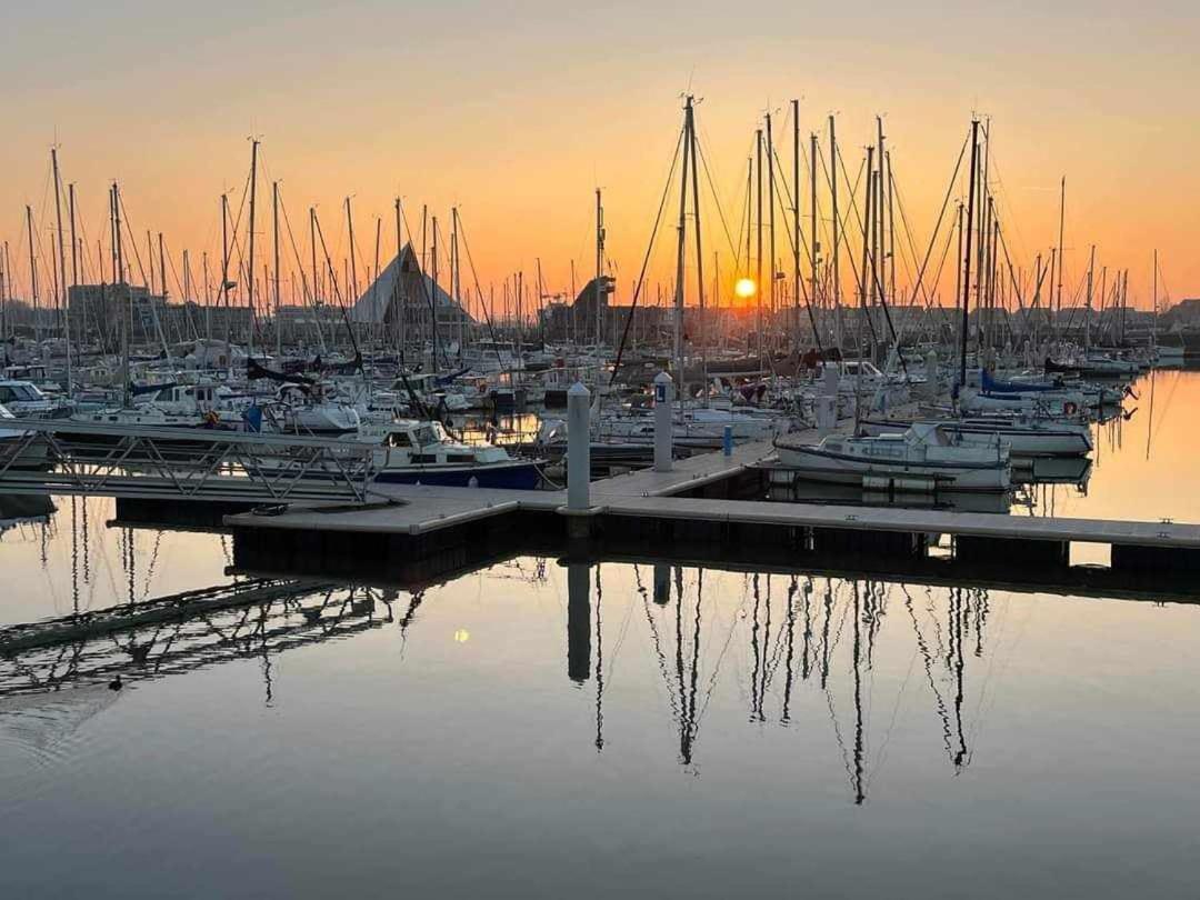 Duplex Villa Capricia Appartement Met Zwembad Nieuwpoort Jachthaven Eksteriør billede